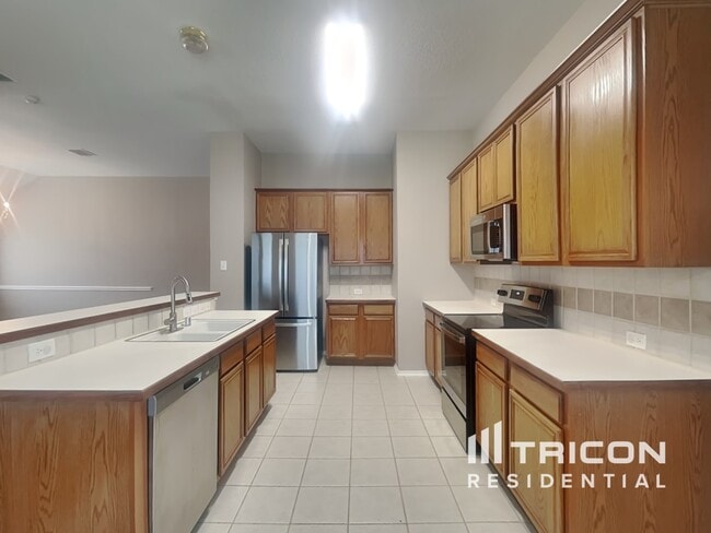 Foto del edificio - 9901 Glenshee Dr