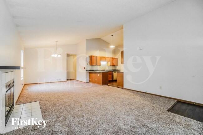 Foto del edificio - 1634 Golden Cloud Ln