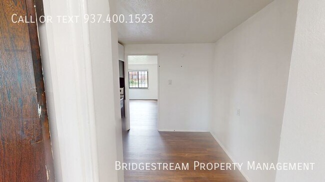 Building Photo - Charming Lower Level 1-Bedroom Apartment w...