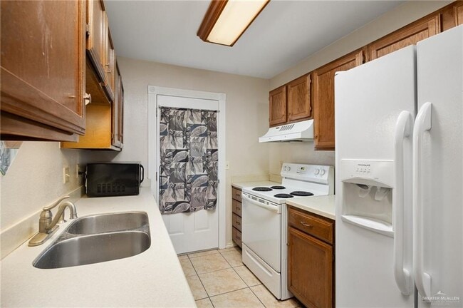 Foto del edificio - 15 Evergreen Ave