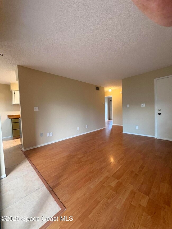 Building Photo - 1225 N Wickham Rd