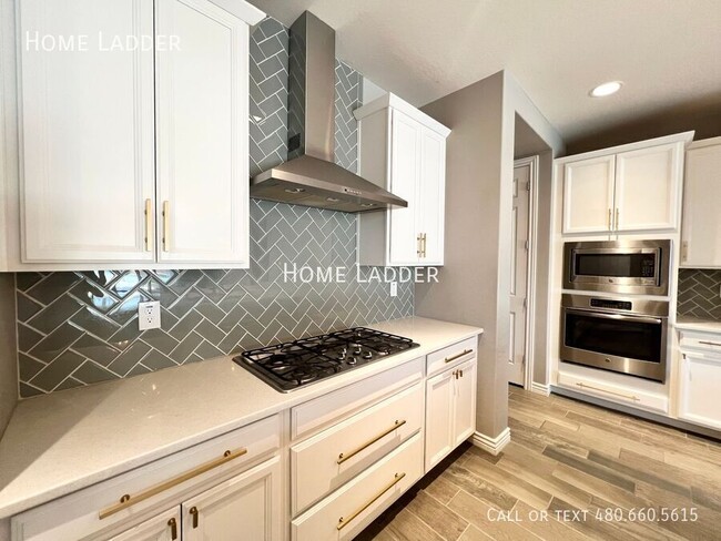 Building Photo - 2039 S Osborn Ln