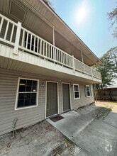 Building Photo - 215 Darsey Rd