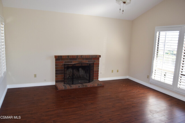 Building Photo - 30883 Overfall Dr