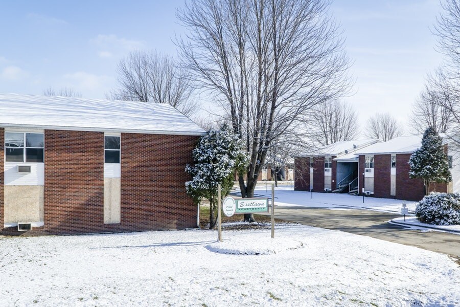 Foto principal - New Eastlawn Apartments