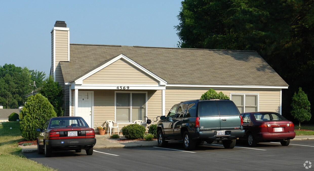 Building Photo - 4569 Hargrove Rd