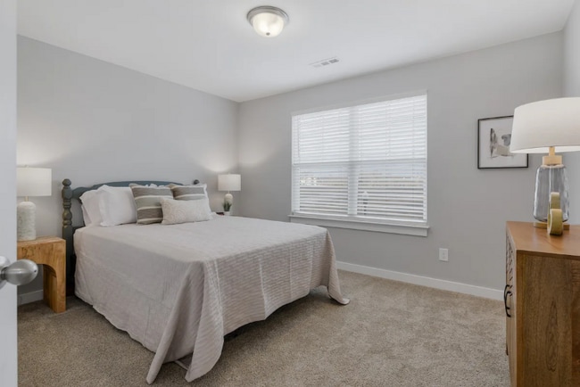 Foto del edificio - 129 Weller Ln