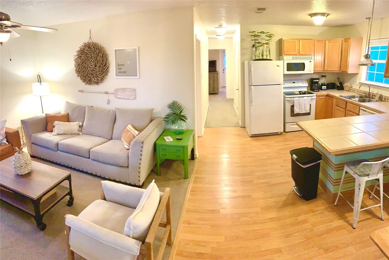 Foto del edificio - 215 Pompano Ln