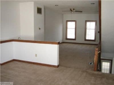 Building Photo - 1433-1447 King Charles Dr