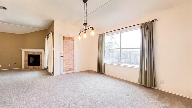 Building Photo - 9622 Dalewood Dr