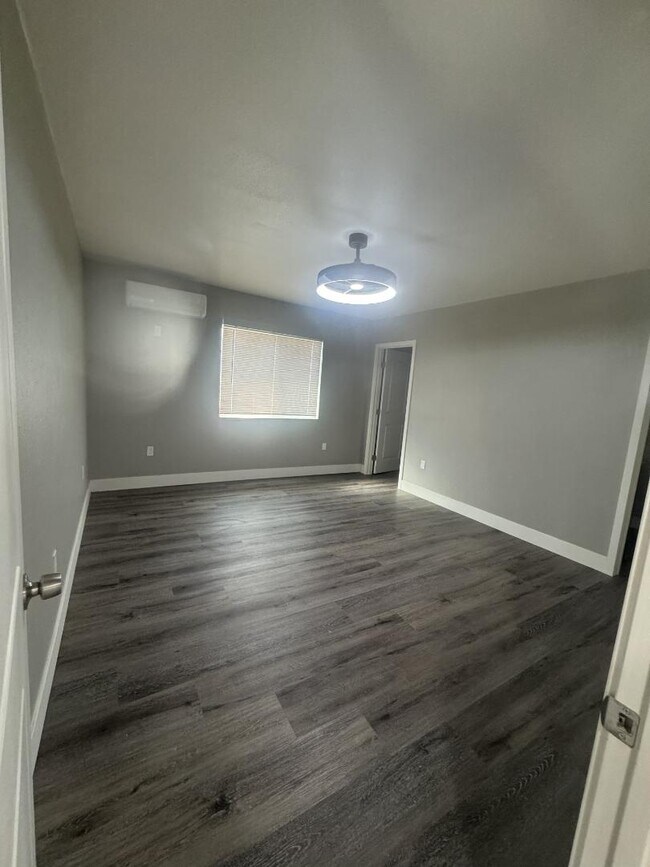 Foto del edificio - 517 Madera Ave