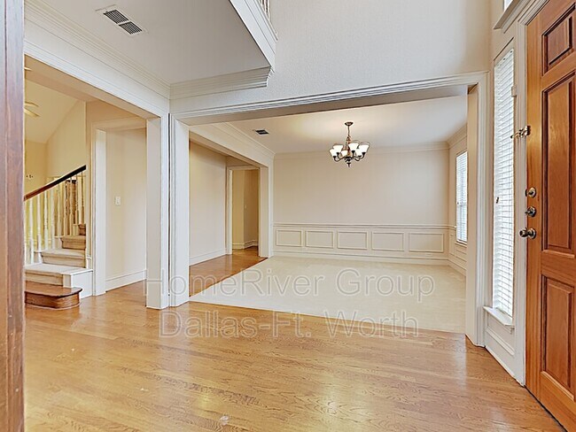 Building Photo - 611 Williams Dr