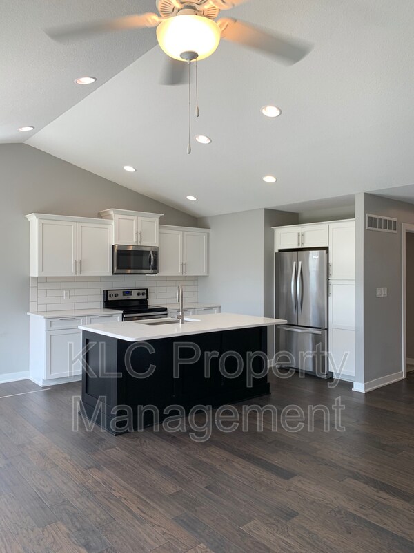 Building Photo - 1615 Bennetts Way NW