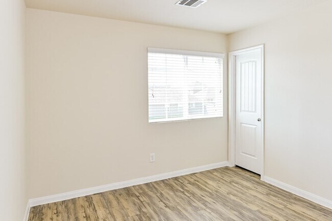 Foto del edificio - 13258 City Grn Trl