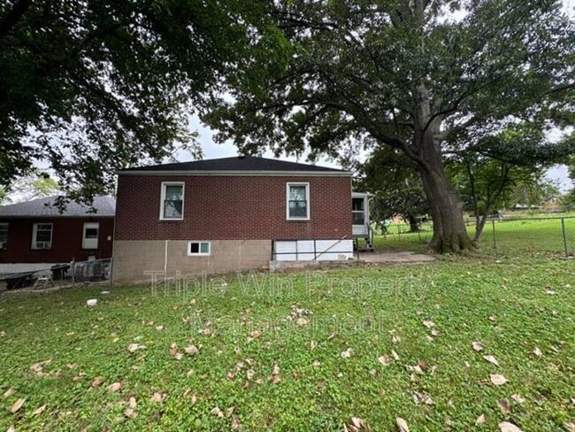 Building Photo - 2139 Kappel Dr