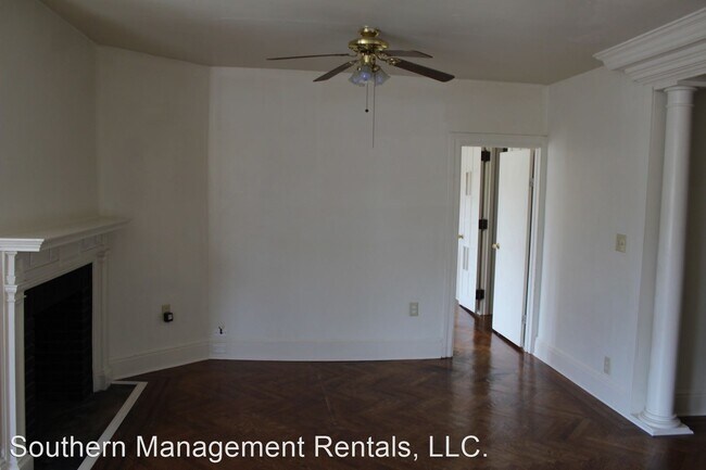 Building Photo - 2 br, 1 bath House - 39 Main Street Apt. E