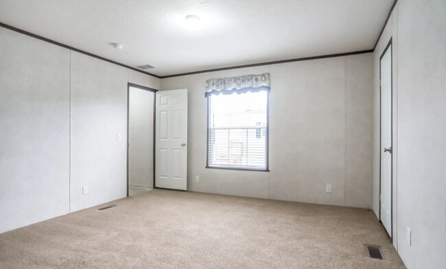 Building Photo - 82 Quail Ct