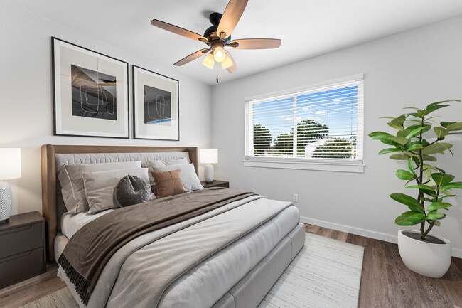 Building Photo - 32 Bellevue Dr