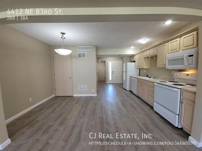 Building Photo - 4412 NE 83rd St
