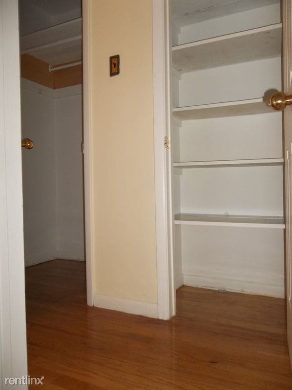 Building Photo - 4513 Manhattan College Pky