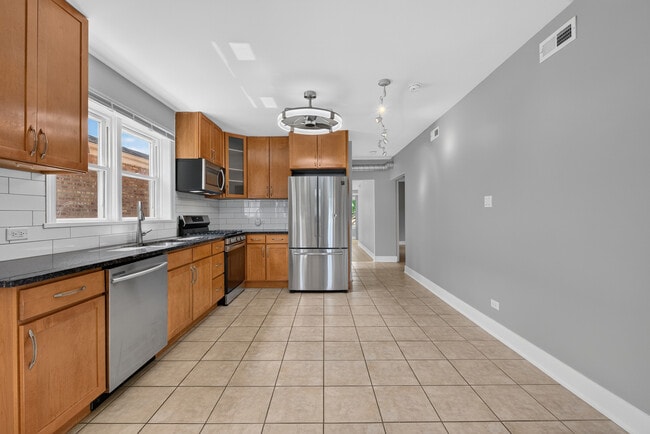 Foto del edificio - 3953 N Oleander Ave