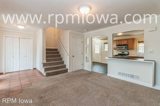 Building Photo - 3 br, 2.5 bath House - 2625 Stange Road