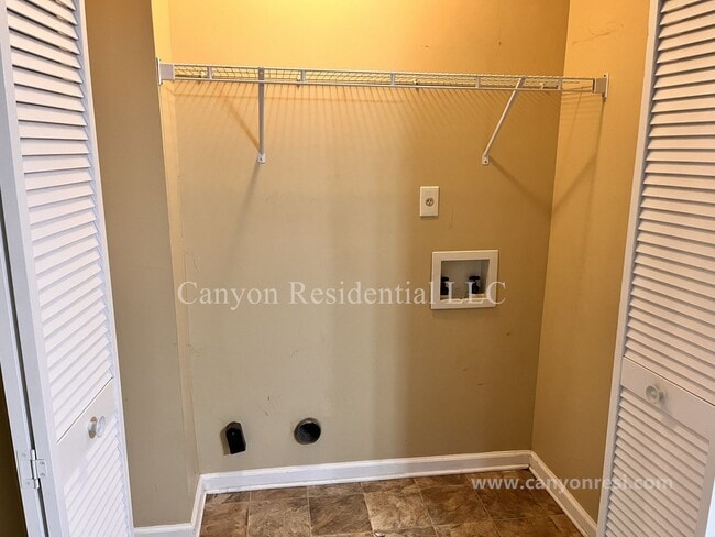 Foto del edificio - Recently Renovated!!Beautiful 3BR home.