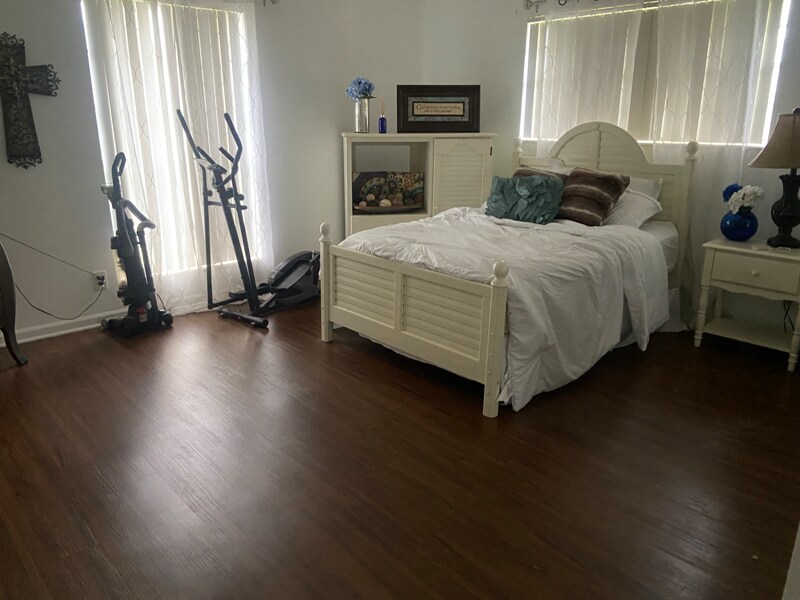 Building Photo - 308 Indiana Ave