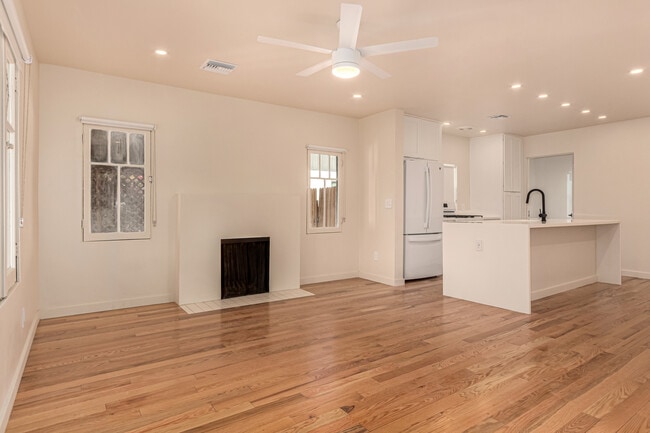 Photo - 1223 E Hubbell St House