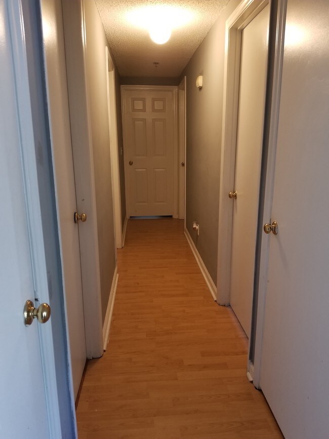 Foto del edificio - 1624 Arlyn Cir