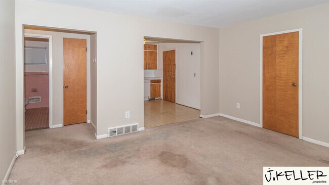 Building Photo - 3 br, 1 bath House - 321 Pauline Blvd