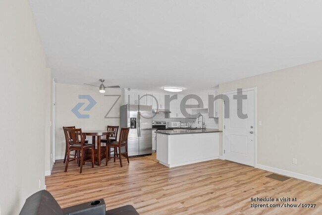 Foto del edificio - 755 14th Ave