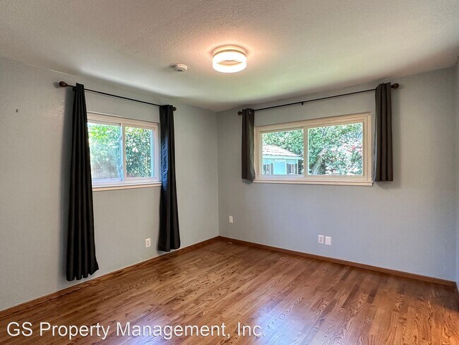 Building Photo - 4 br, 3 bath House - 901 Hummingbird Drive