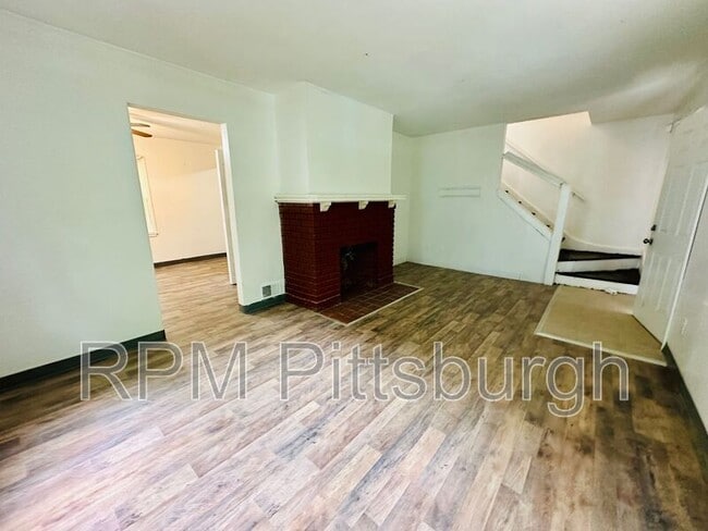 Photo - 1721 Scott St House