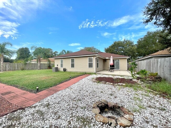 Building Photo - 4 br, 2 bath House - 519 Chancellor Dr. E