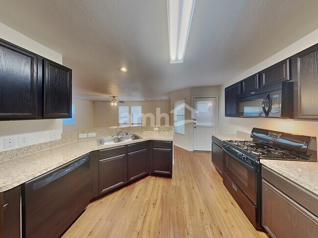 Building Photo - 5935 Stockholm Ct