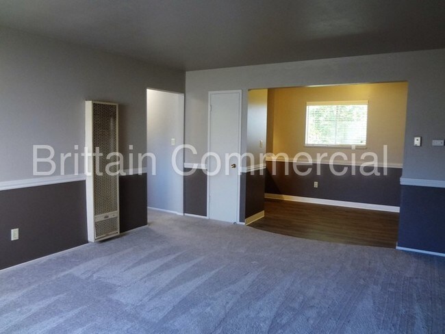 Foto del edificio - 1422 Sutterville Rd