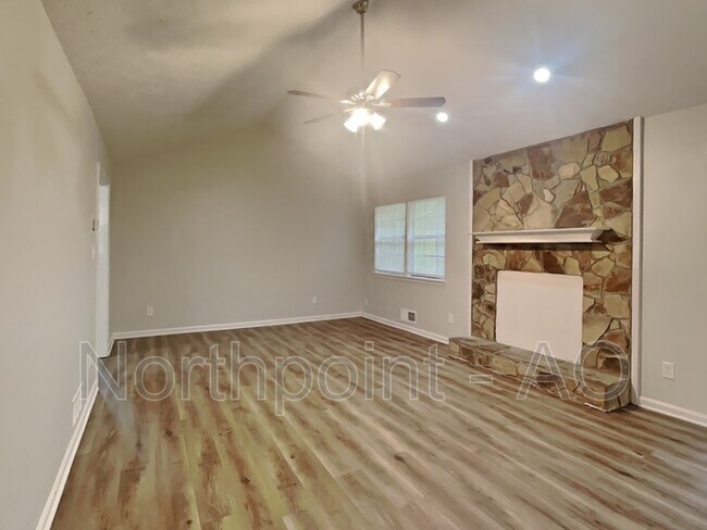 Building Photo - 3821 Salem Mill Terrace