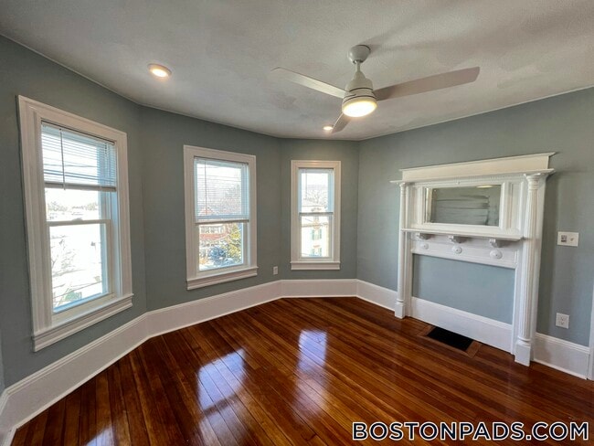 Building Photo - 3 Mossland St