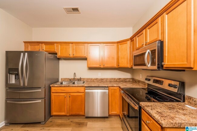 Building Photo - 30283028 Rosewalk Dr
