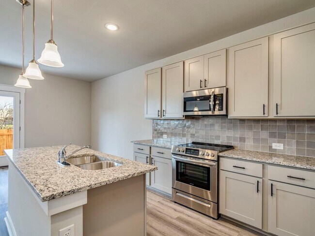 Building Photo - 515 Fieldwood Dr