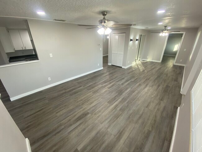 Building Photo - 4601 83rd Terrace