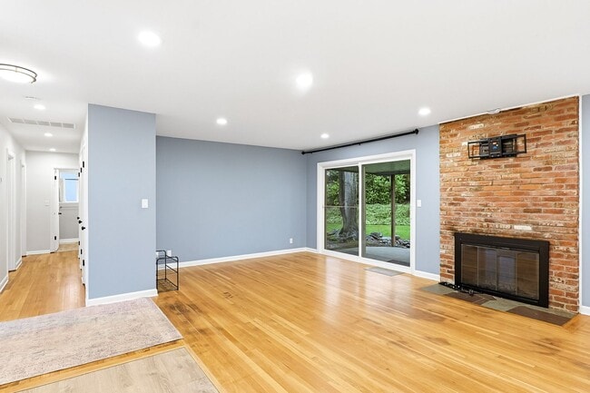 Foto del edificio - Charming One-Level 3 Bedroom/ 1.5 Bath Beaverton Home | Large ¼-Acre Lot