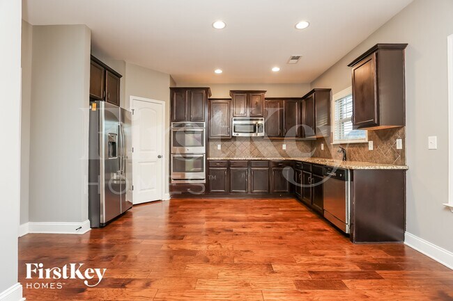 Foto del edificio - 1499 Amberly Dr