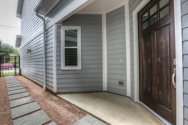 Building Photo - 3619 Alba Rd