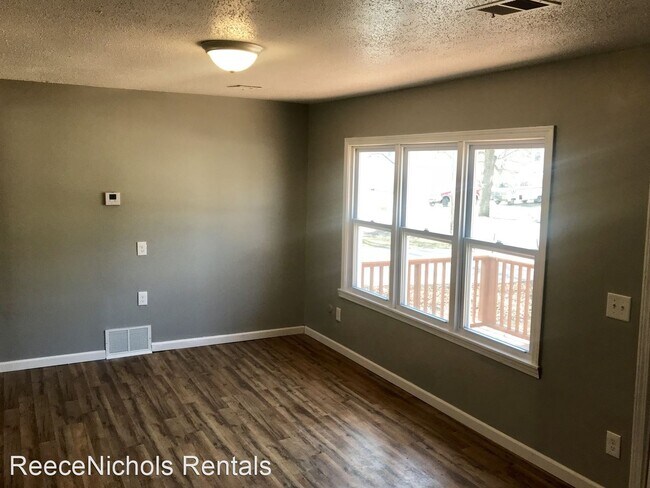 Building Photo - 2 br, 1 bath House - 9125 McGee Street