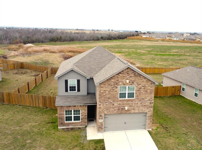 Foto del edificio - 16429 Farmhouse Ln
