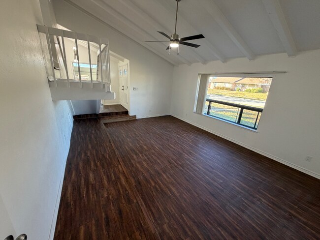 Foto del edificio - 1818 Warwick St