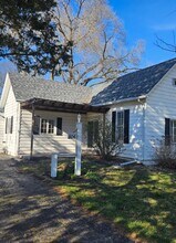 Building Photo - 506 E Warren St