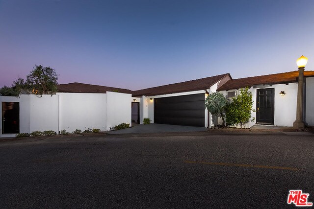 Foto del edificio - 1514 1/2 Sunset Plaza Dr